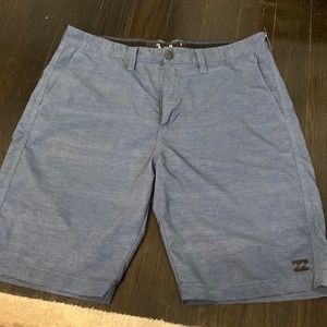 Billabong shorts size 32